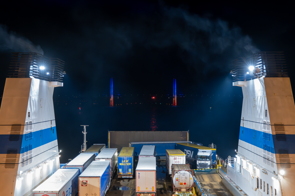 Öresundbro von der Finswan aus gesehen